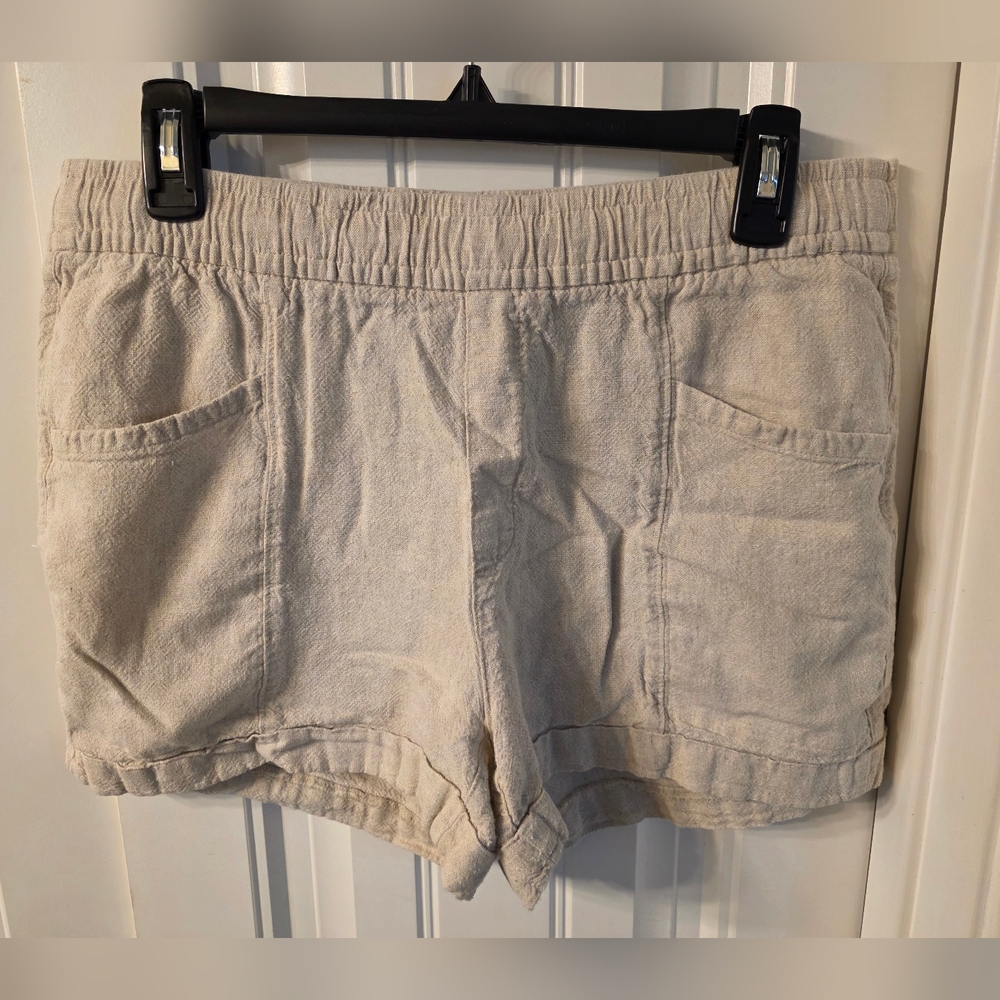 Old Navy Linen Shorts - Medium